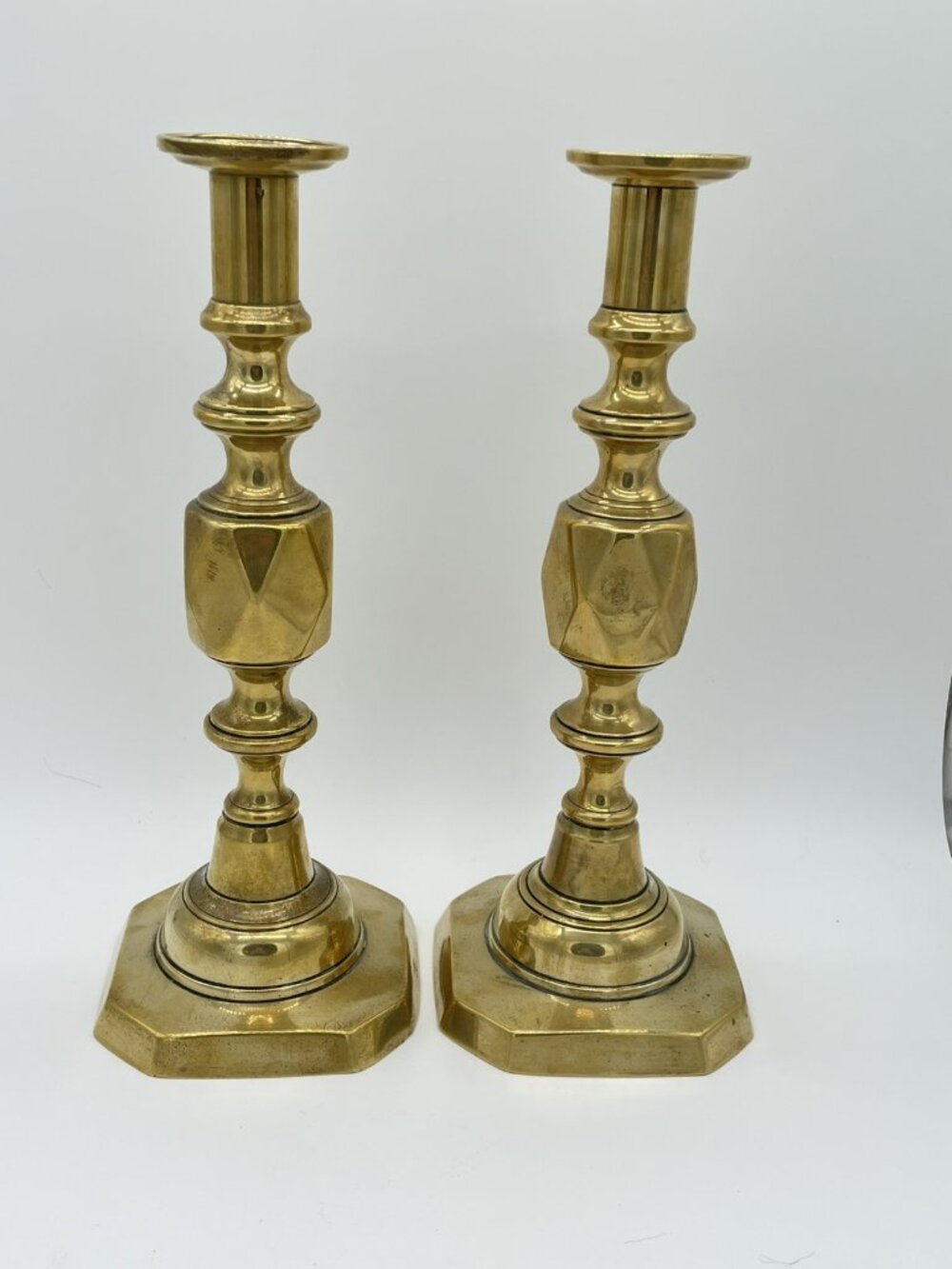 Antique 1897 English Brass Candlesticks Queen Victoria Diamond Jubilee - Picture 7 of 11